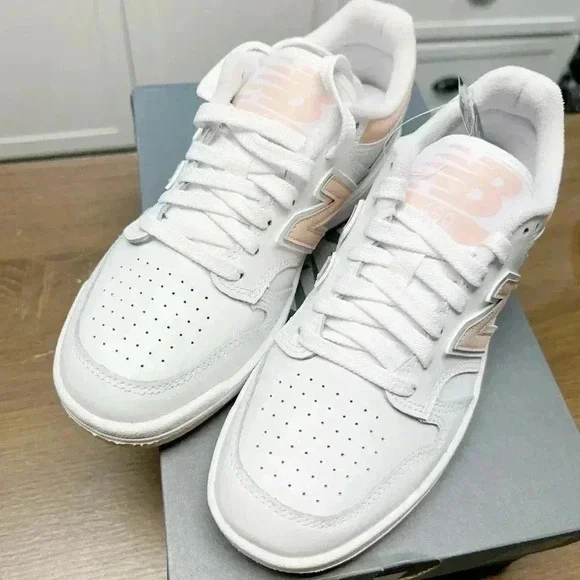 New Balance Women's White Pink Trainers Tennis Shoes NIB Women’s Size 7